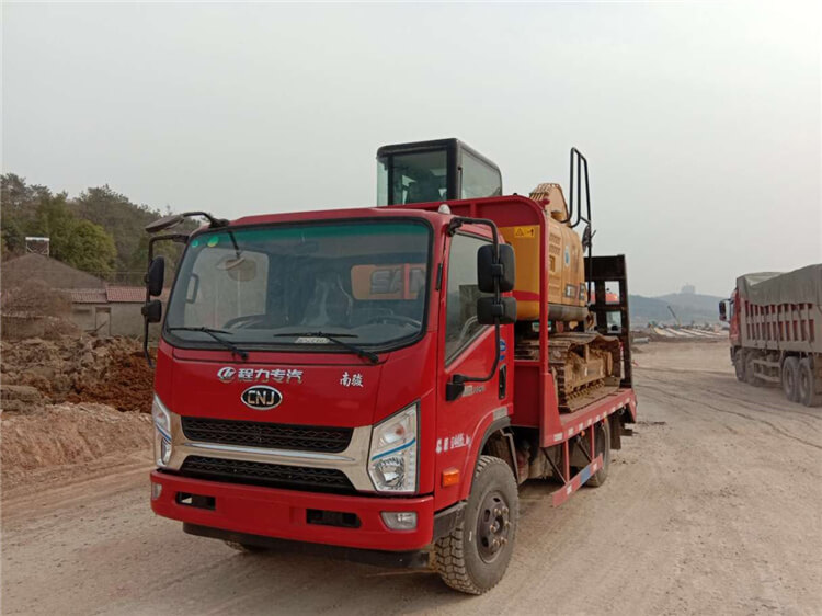 無錫60挖機出租